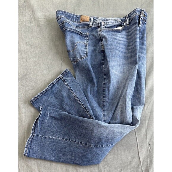 Signature Levi Strauss Jeans Gold Boot Cut Womens 18 S 34x30 Dark Stretch - Picture 2 of 13
